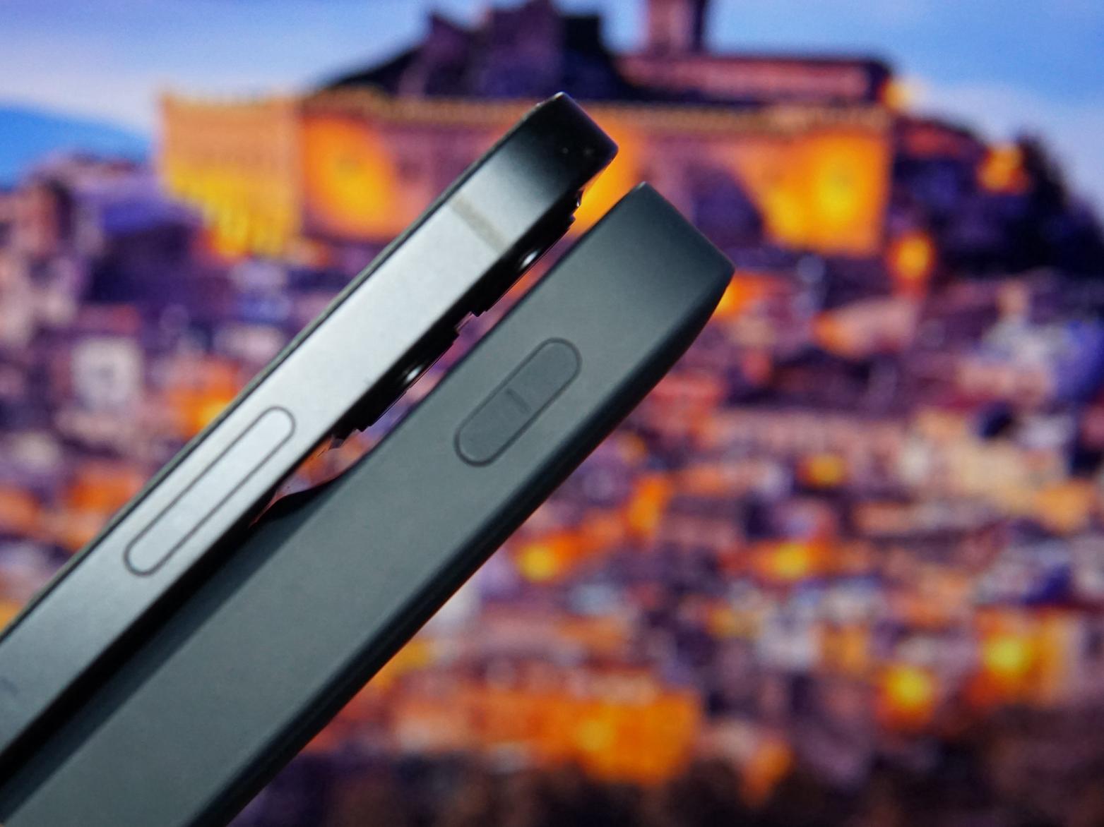 倍思无线磁吸充电宝20w充苹果13,倍思iphone12