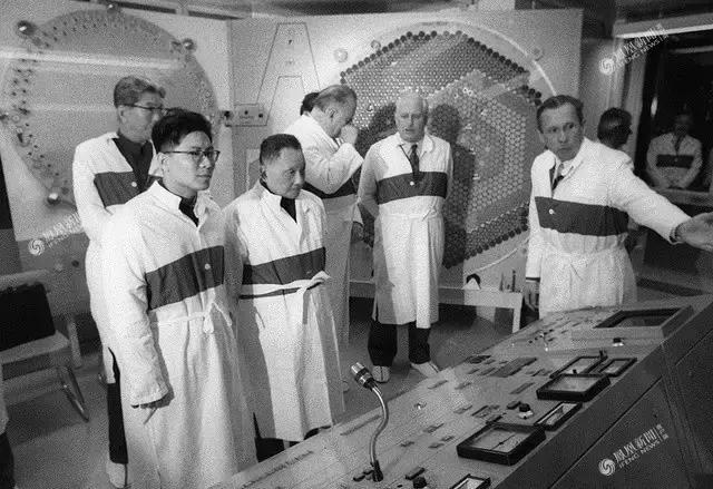 今天他115岁了,*小平邓**人生的40个瞬间