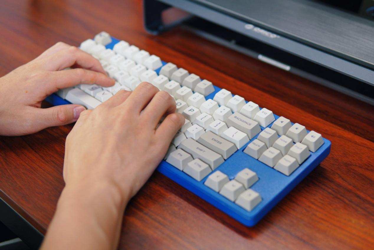 改造10元键盘,翻新机械键盘