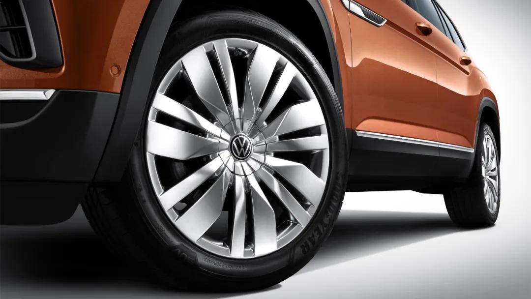 汽车蓄电池的寿命一般是多久,汽车蓄电池的使用寿命一般是多少