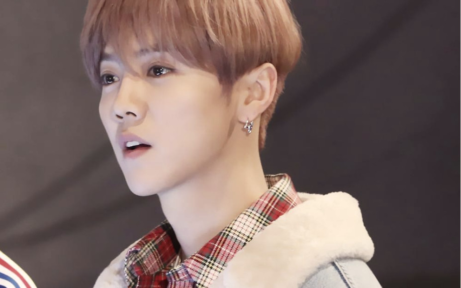 鹿晗探班曼联博格巴,鹿晗探班曼联全集