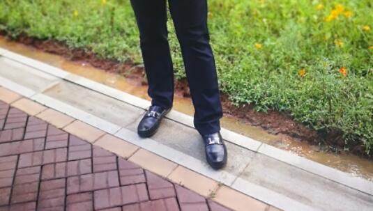 佐天奴皮鞋质量怎样,佐天奴皮鞋男款