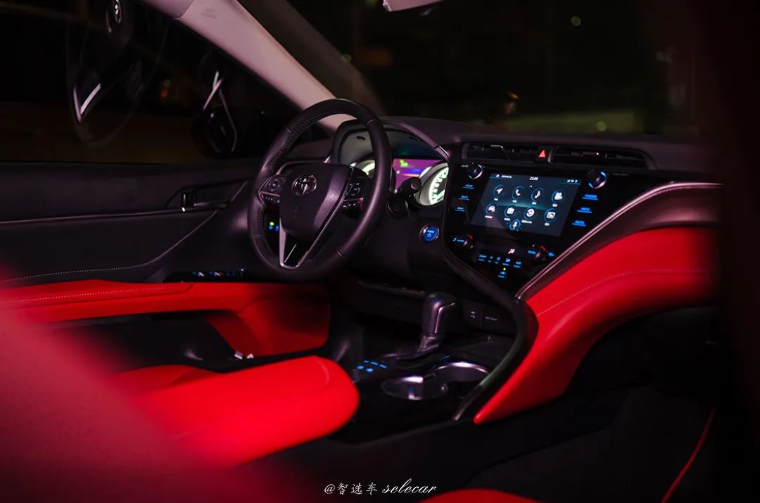 试乘试驾怎样可以吸引客户,试驾新一代凯美瑞双擎