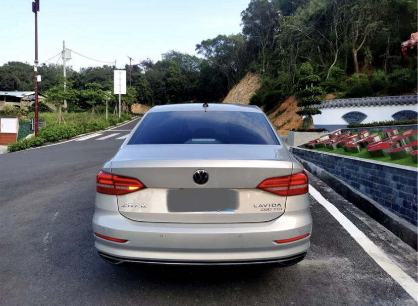 同价位能买1.4T的大众，干嘛买动力弱鸡的日系，11.39万入手朗逸