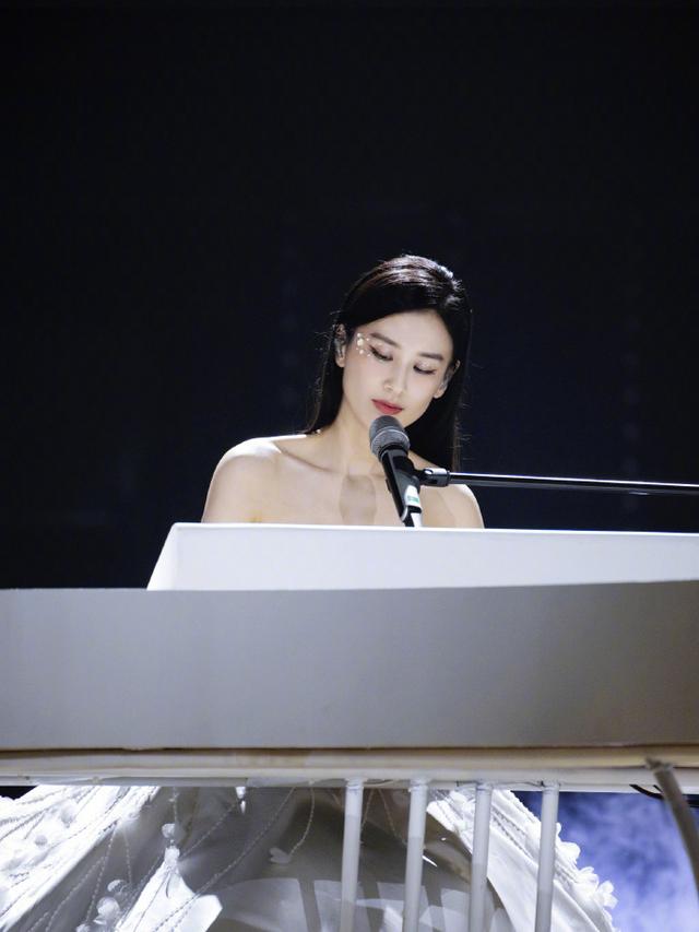 蓝盈莹张含韵比赛视频,张萌谈蓝盈莹完整视频