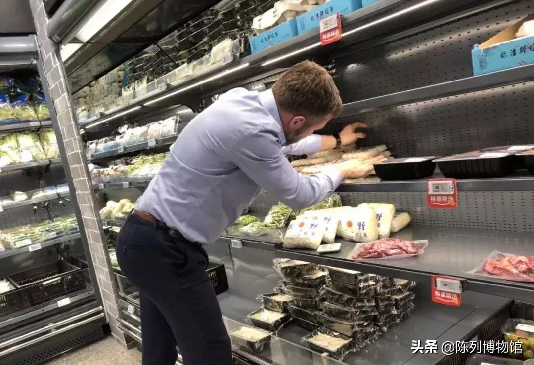 来到中国贵3倍!“平民超市”飘了?网友:野鸡都能变凤凰