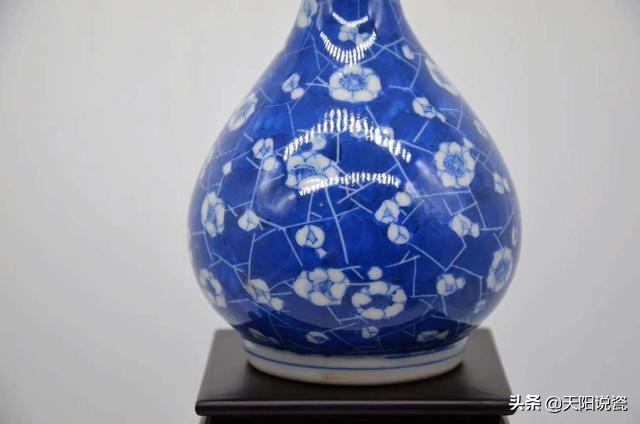 康熙瓷器冰梅特征,康熙冰梅纹有什么特征