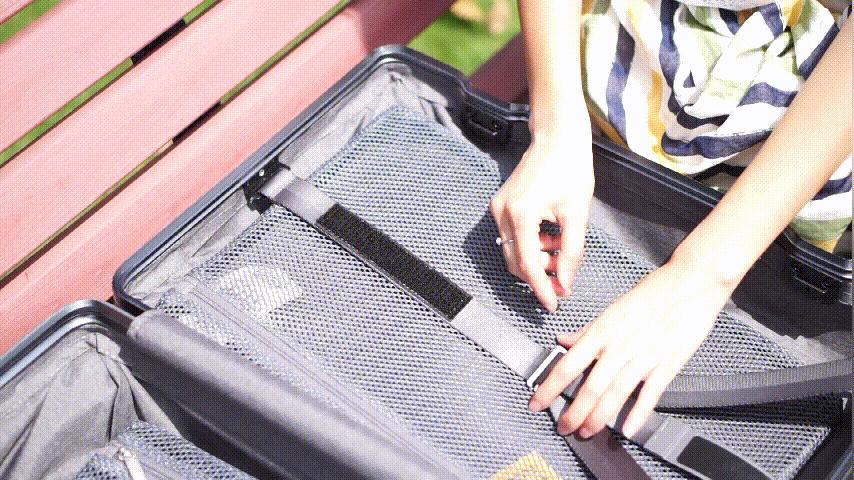 粗铝框设计，TSA密码锁，地平线8号行李箱，出差旅行好伙伴