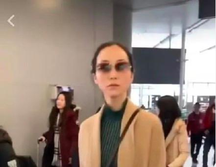 谢娜张杰杨幂刘恺威李小璐贾乃亮,杨幂被爆瘦成纸片人