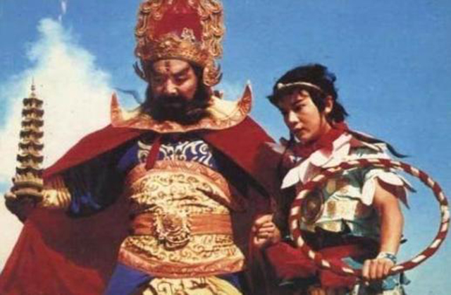 观音旁边的是金吒还是木吒,观音身边的是木吒还是金吒