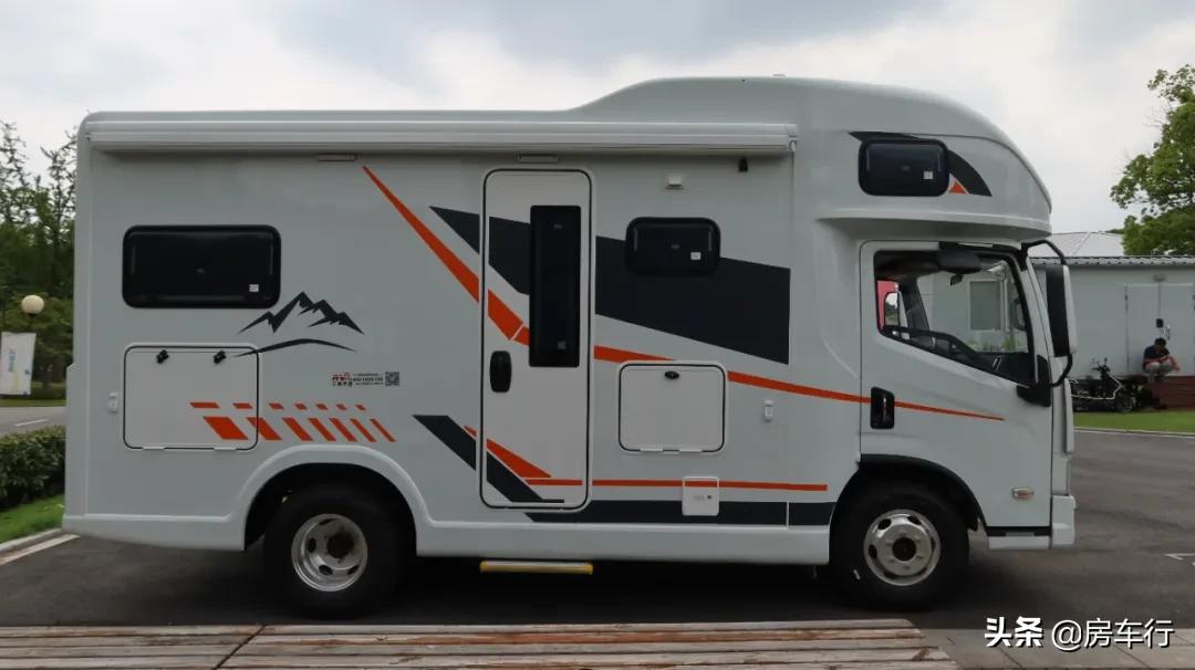 热门房车车型大全,房车十万左右高颜值的车