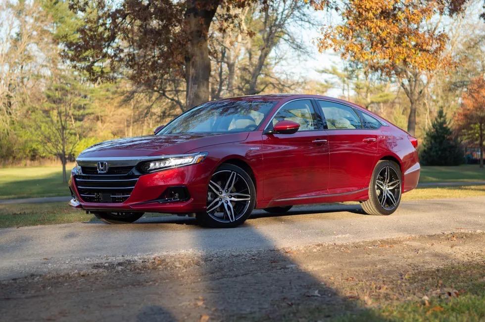 雅阁2021款和2022款有什么不同,本田雅阁2021款1.5t中配落地价