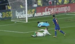 足坛十大神锋之苏亚雷斯,苏亚雷斯神球