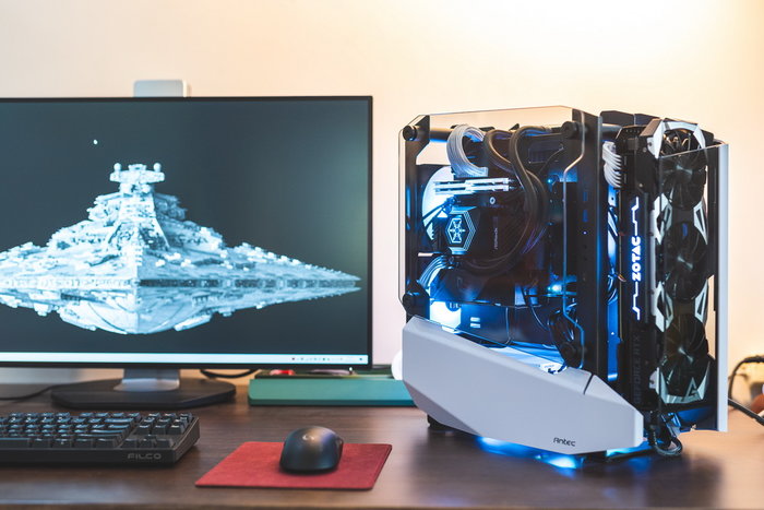 能畅玩三a大作的itx游戏主机,两千元预算性能最强的itx主机