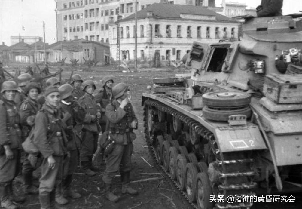 七月飞火-100张珍贵图片中的1942年沃罗涅日血战今与昔（上）