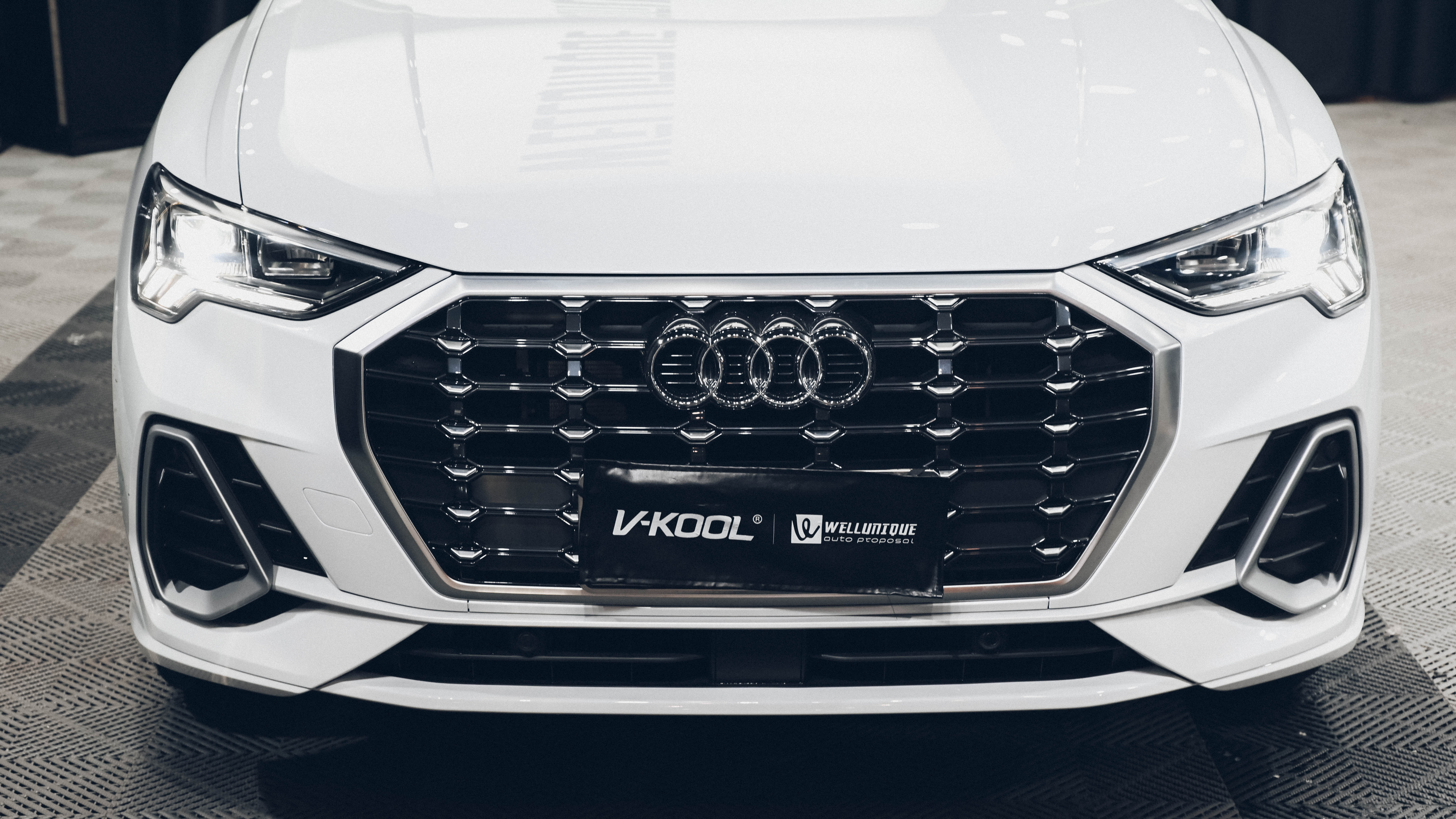 奥迪q3隐形车衣价格2014年,奥迪q3贴xpel隐形车衣多少钱