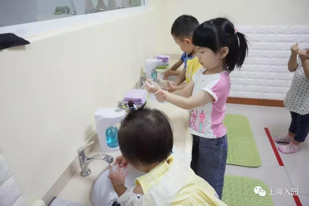 幼儿入园前家长的准备工作有哪些 (幼儿园开学新生入园要做哪些准备)