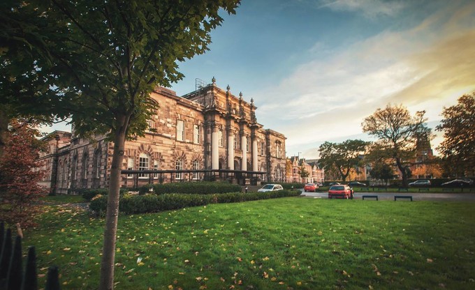 去英国必做的几件事,第一次去英国需要什么手续