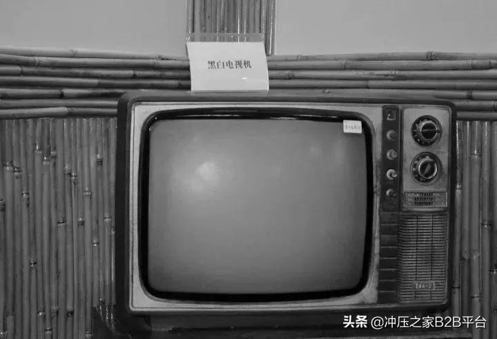 数千名工程师全力研发创作,10位工程师耗时22天修手机完整版