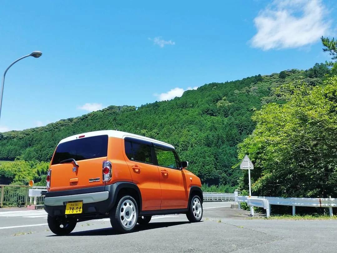 日本玩摩托车人手一辆,日本家庭一人工作养活一家人