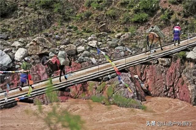 神山十大徒步路线图,川西小环线自驾攻略青绕神山