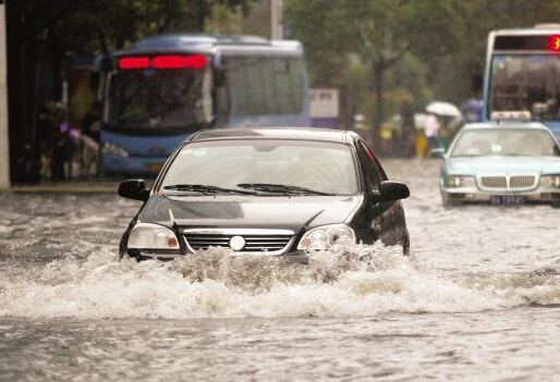 发动机高温引起发动机进水,发动机进水通常是哪几个地方进水