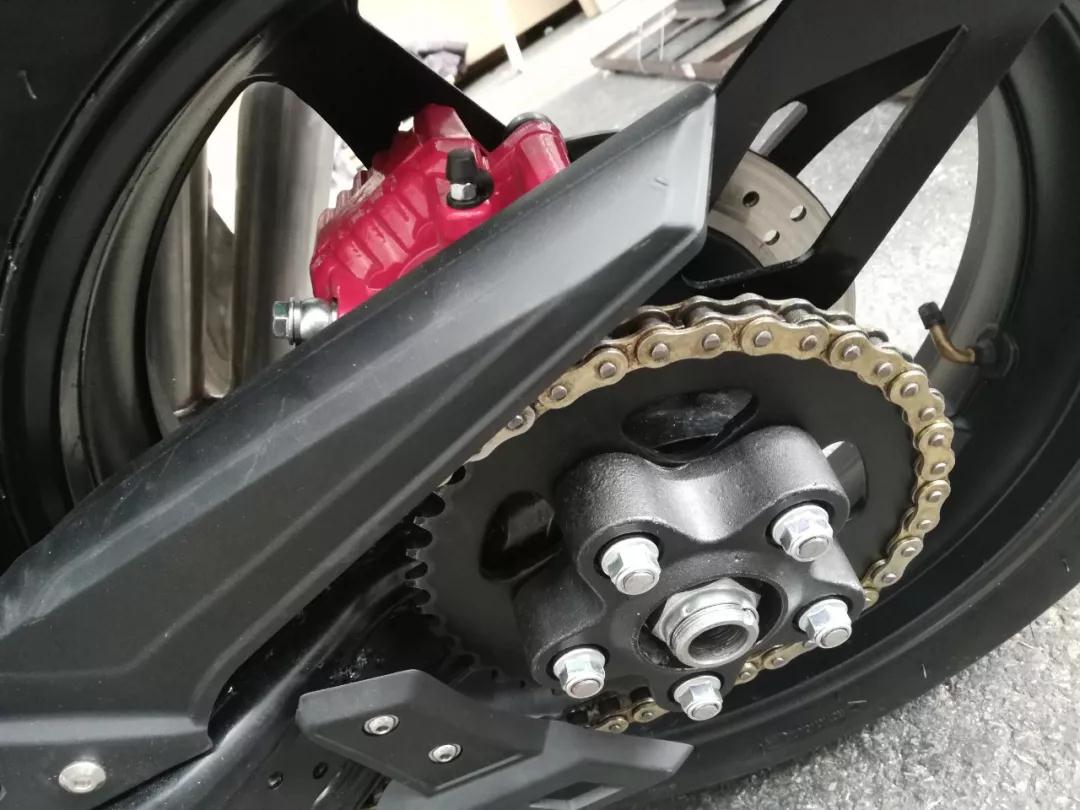 小排量单摇臂街车,大排量单摇臂街车