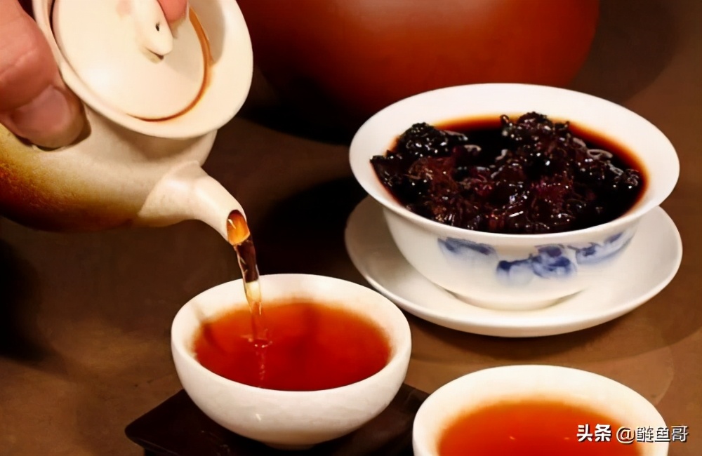 饮茶过量伤胃吃什么,饮茶会伤胃么
