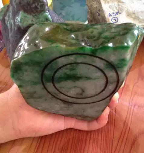 玉雕界的九大神器，每个神器都会发生一场变革，镇平玉雕师必知