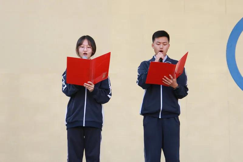 承时代使命谱青春华章演讲稿视频,承时代使命谱青春华章