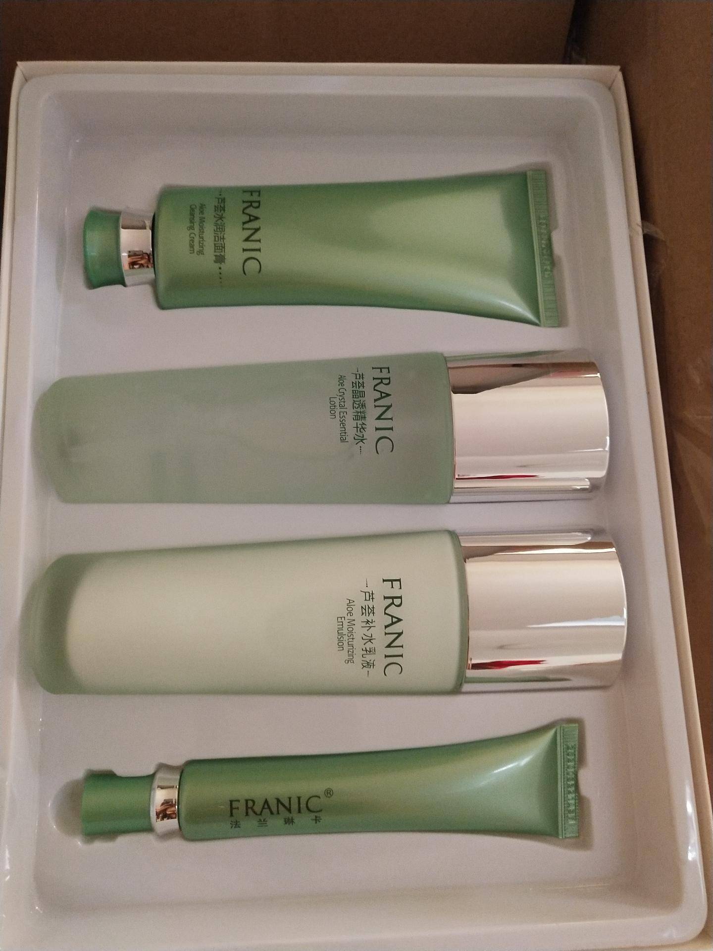 悦诗风吟抗衰老护肤系列测评,悦诗风吟美白护肤套装