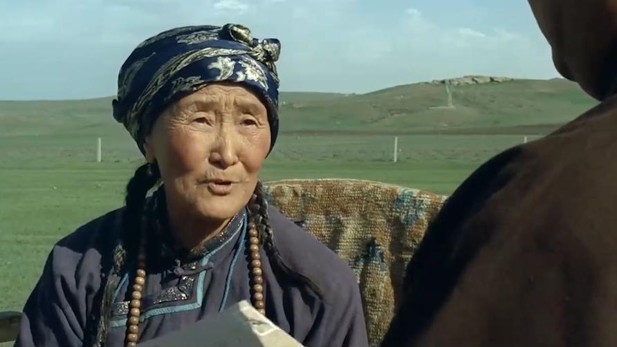 人性与欲望交织的电影,揭开中年女人难以启齿的尴尬,真实又残忍