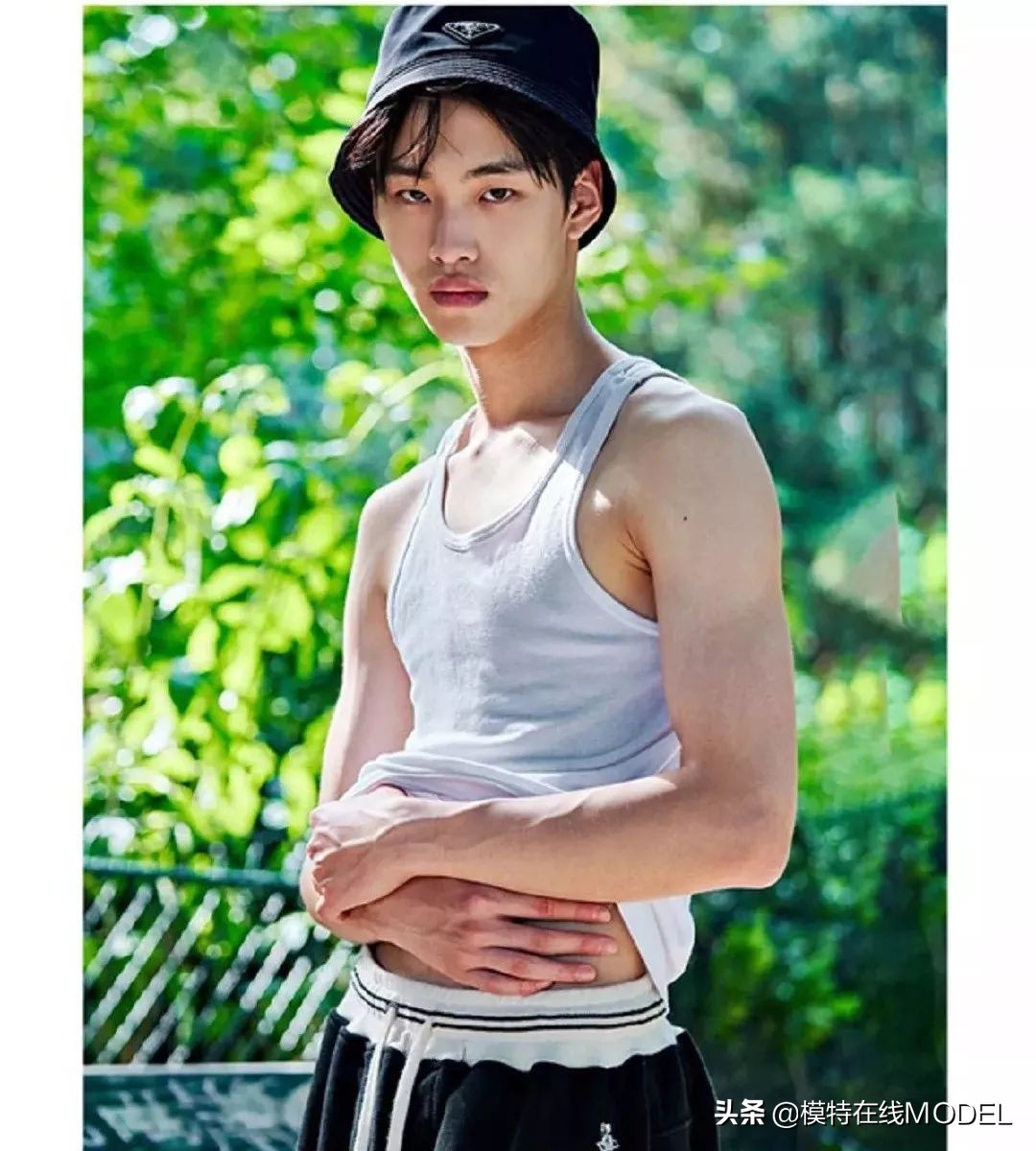 平面模特拍摄姿势新手教程,平面产品拍摄技巧