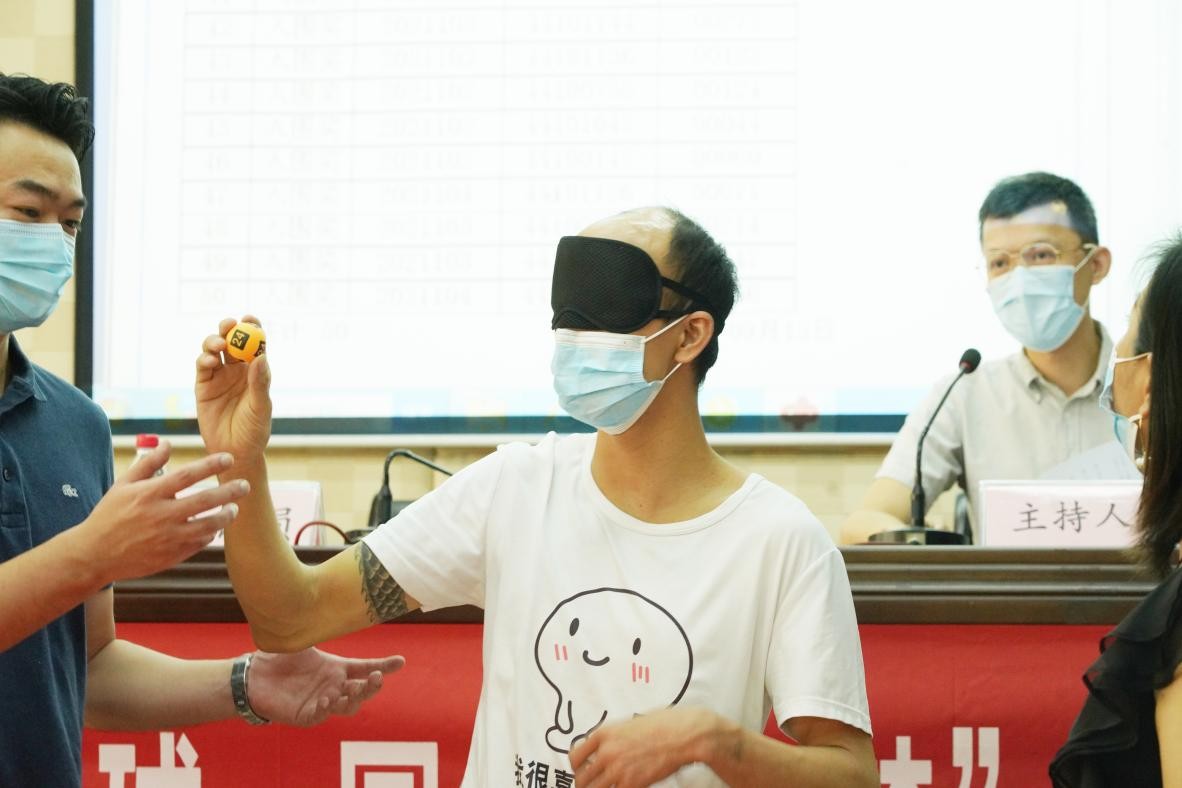 东莞福利彩票双色球抽奖,东莞双色球最新开奖中奖消息