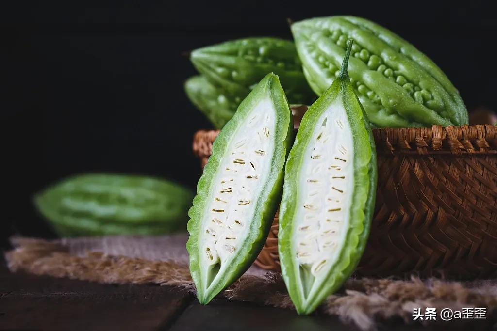 夏天如何进补又不上火呢,夏季祛湿降火的方子