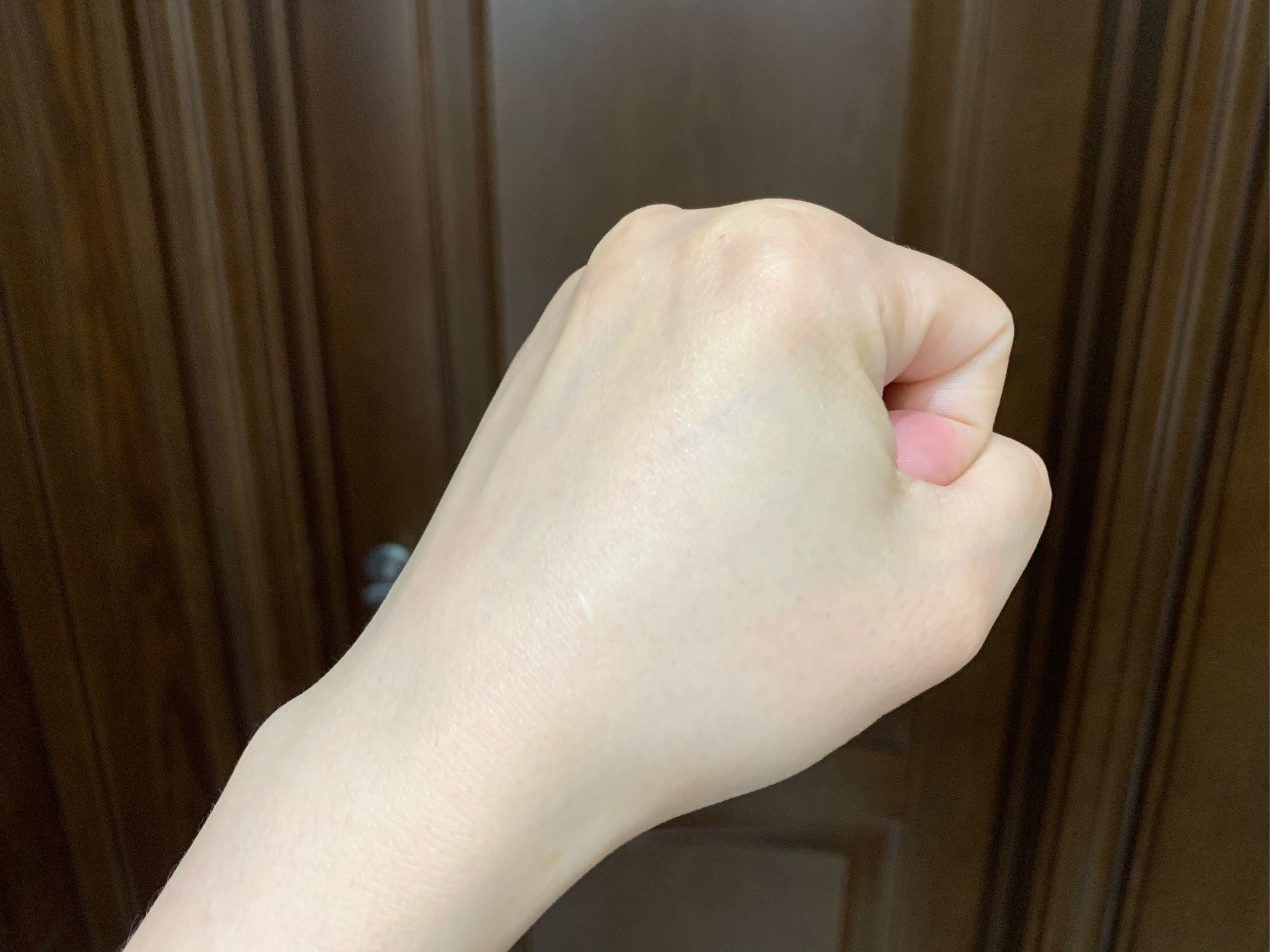 香奈儿眼精华怎么样,欧舒丹亮晶晶眼精华试用装