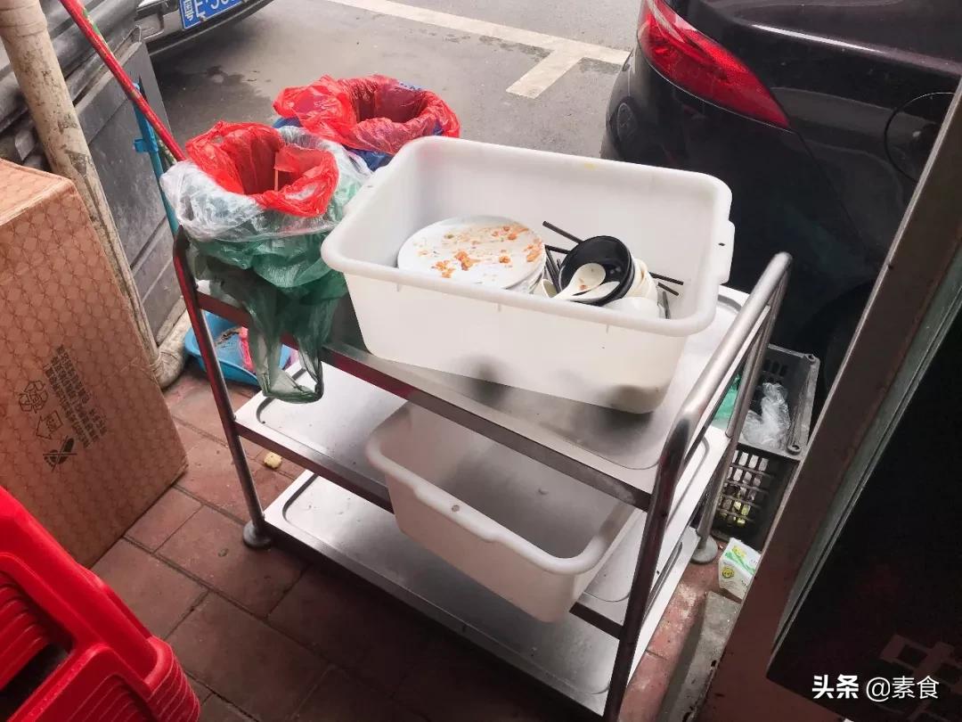 一家带有外婆味道的素食馆,好吃不重样的素食馆