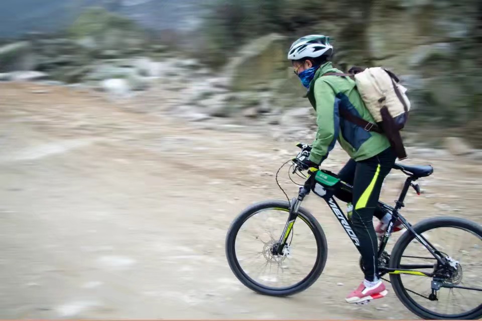 我的第一辆摩托车全集,我的第一辆自行车短文