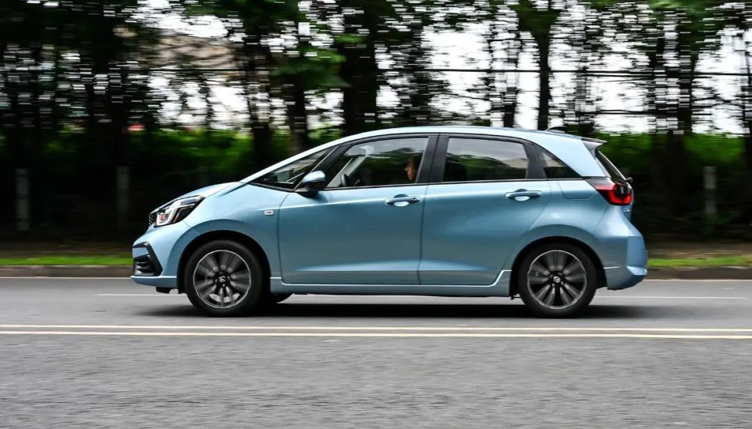 新款飞度优缺点,新款飞度值得入手吗知乎