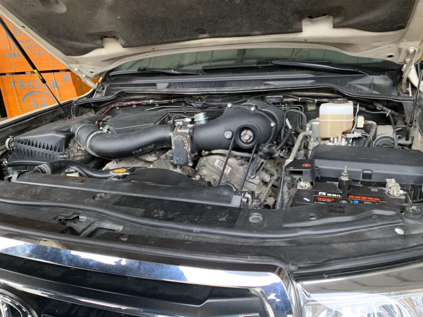 陆巡双螺杆增压测试,双螺杆机械增压器陆巡