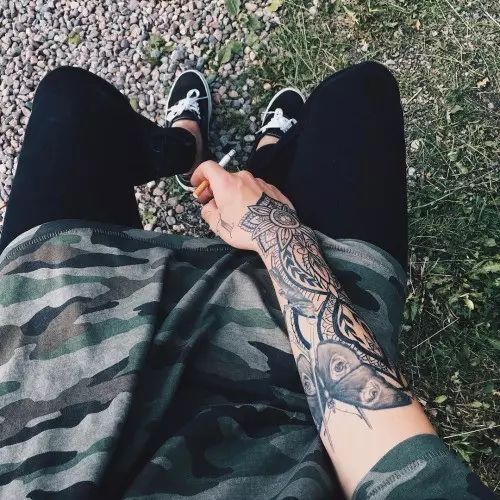 专业的纹身师纹身是不是不痛,十年纹身爱好者讲解纹身