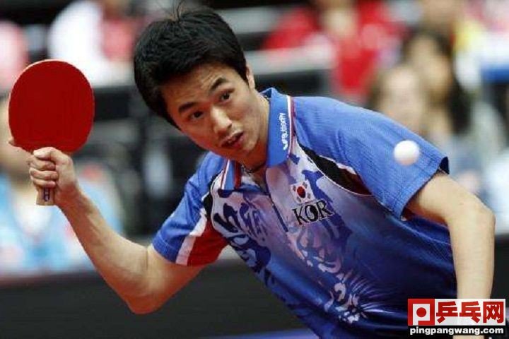 刘国梁邓亚萍金牌数,刘国梁邓亚萍乒乓对比