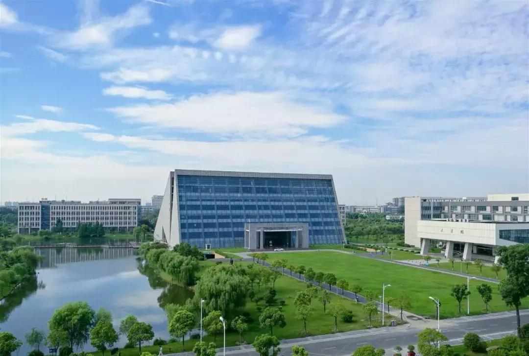 扬州大学2023年研究生招生简章,扬州大学硕士研究生学费