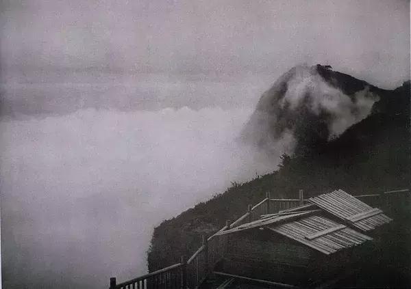 100年前中国风景建筑老照片,两亿多年前的景观