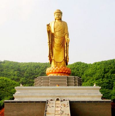 平顶山市鲁山县赵村镇中原大佛,河南平顶山中原大佛景区