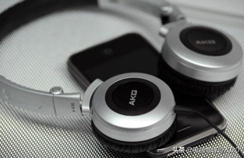 耳机总是出现杂音该怎么办,我的耳机有滋滋的杂音怎么解决