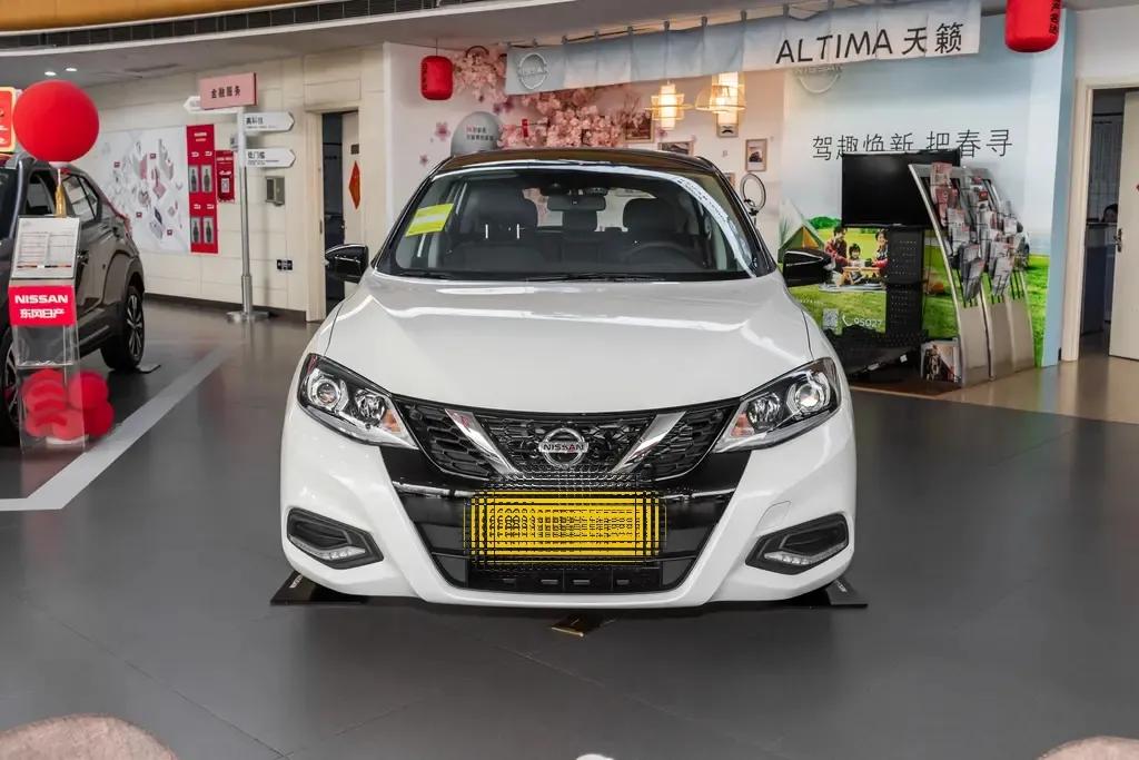 大众高尔夫对比骐达,高尔夫飞度纠结买哪个