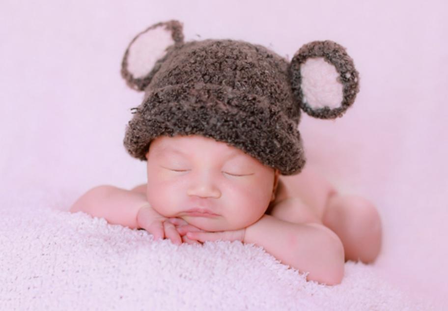 婴儿出生就拍艺术照,拍艺术照出意外一岁宝宝