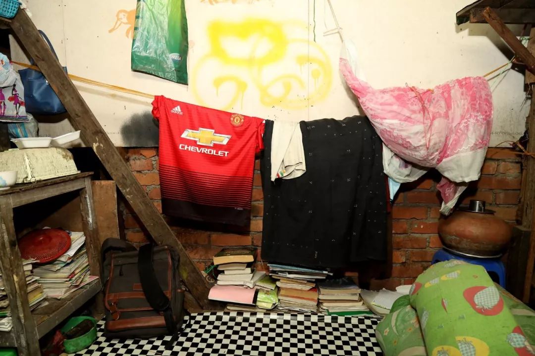 鎴戝彧鏈変竴鏉¤吙,韪㈣冻鐞冪殑灏忕敺瀛╂湁澶氬竻