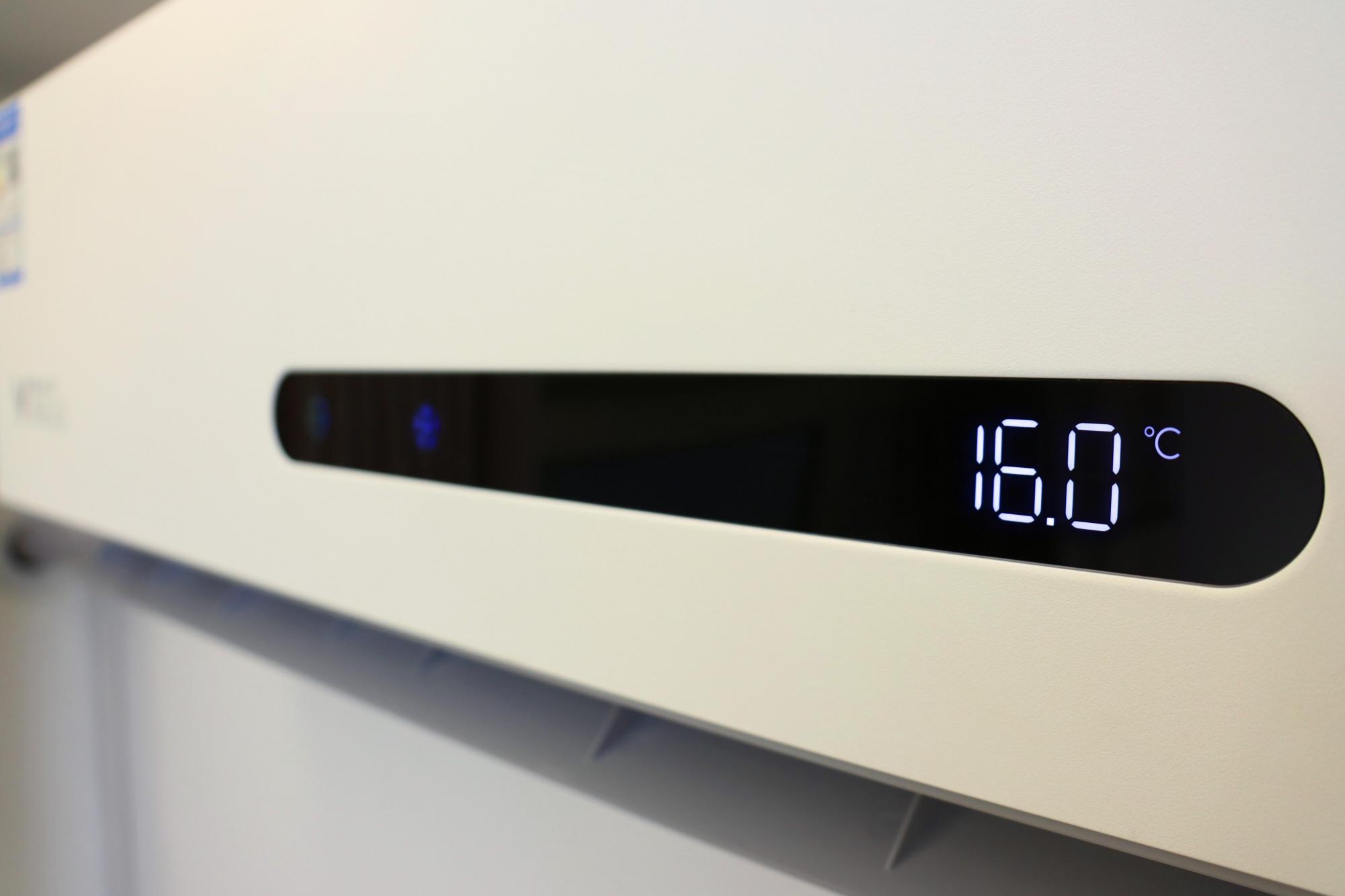 单冷空调跟冷暖空调区别在哪,冷暖空调和单冷空调哪个好